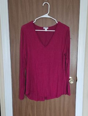 Old Navy Women's Long Sleeve V-Neck Top - Magenta